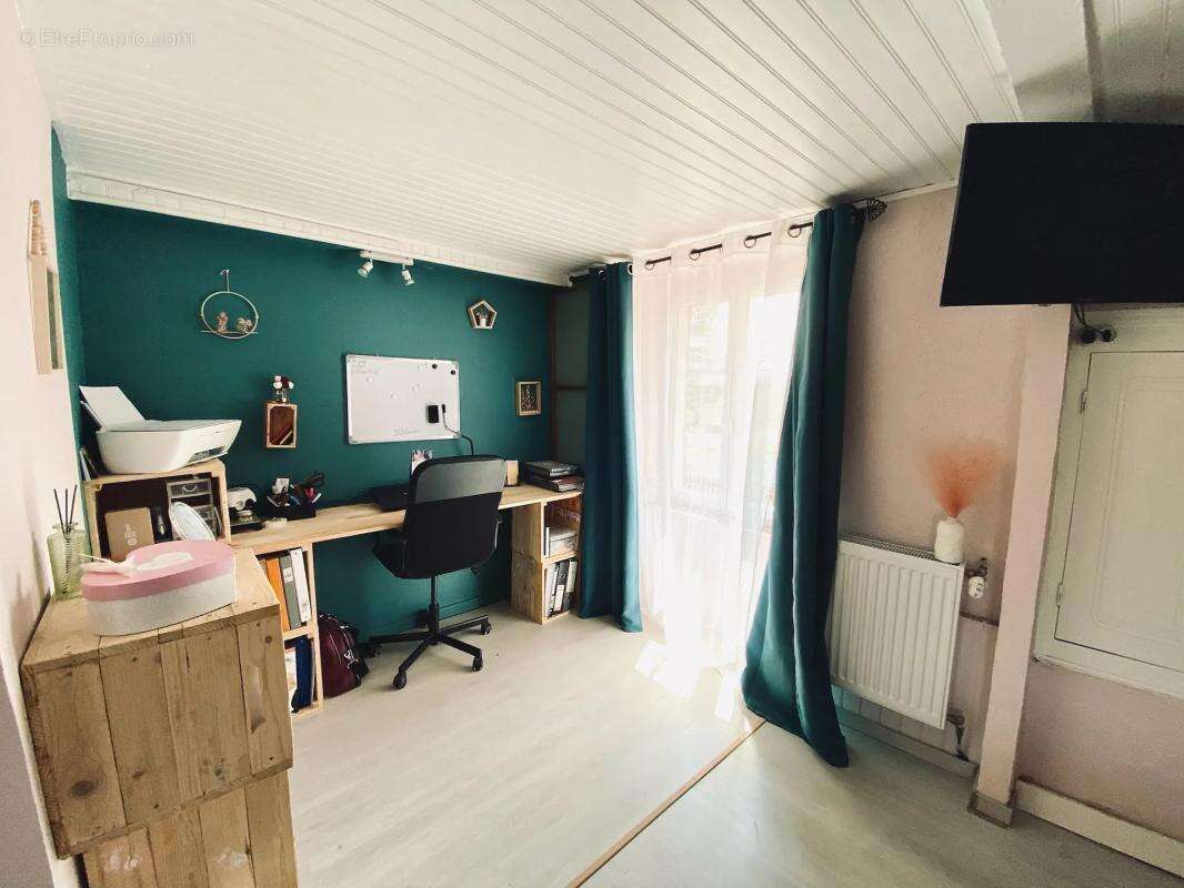 Maison à SAINT-BEAUZELY