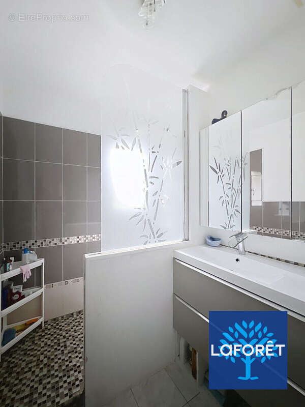 Maison à VAYRES-SUR-ESSONNE