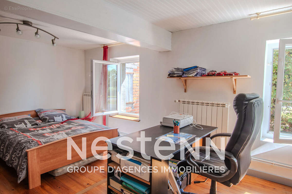 Maison Alban ancienne ferme avec dépendances sur 1ha de terrain attenant - photo 7