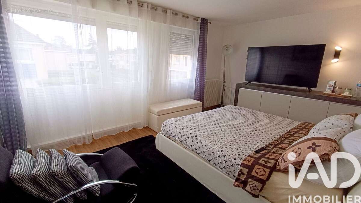 Photo 2 - Maison à CHATEAUROUX