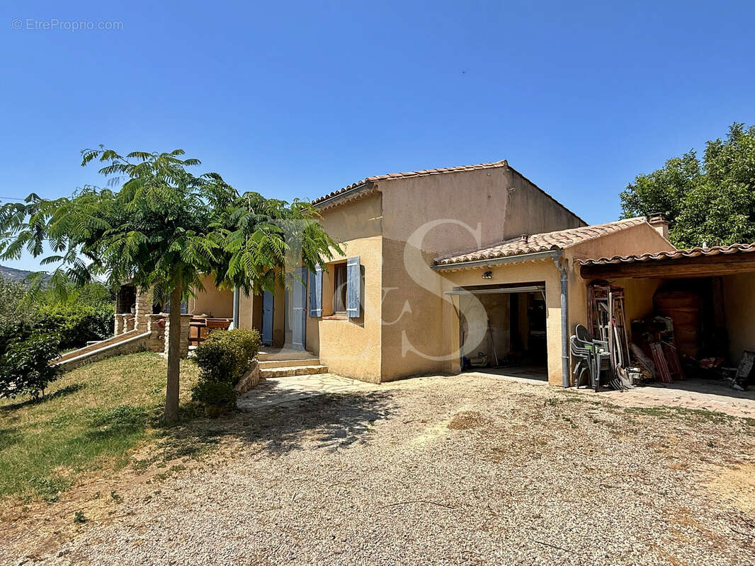 Maison à MALAUCENE