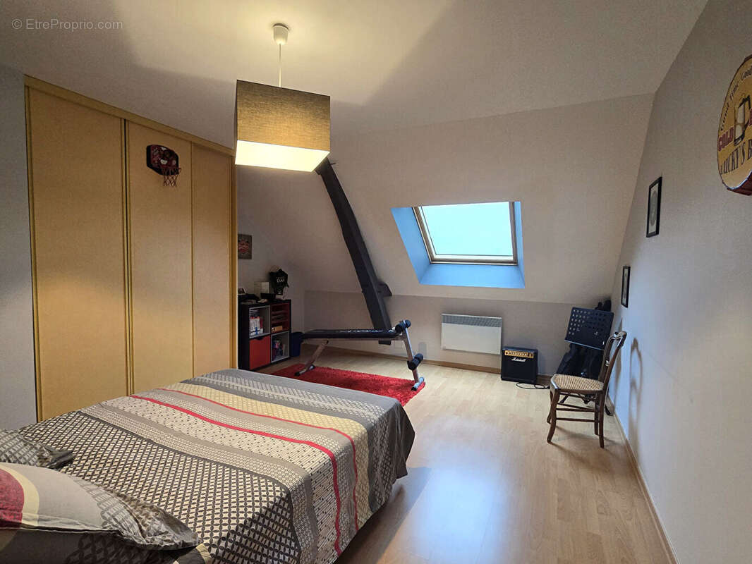 Maison à ETIVAL-LES-LE-MANS