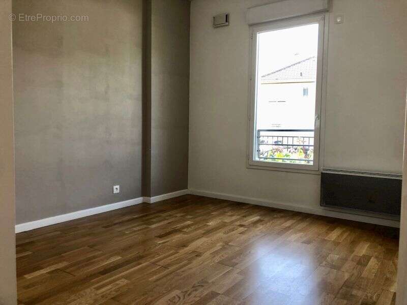 Appartement à QUINCY-SOUS-SENART