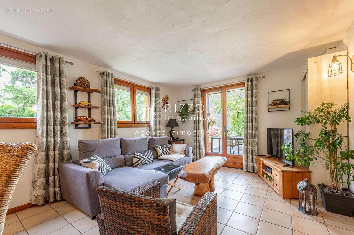 Chalet au calme dans les hauteurs - photo 12