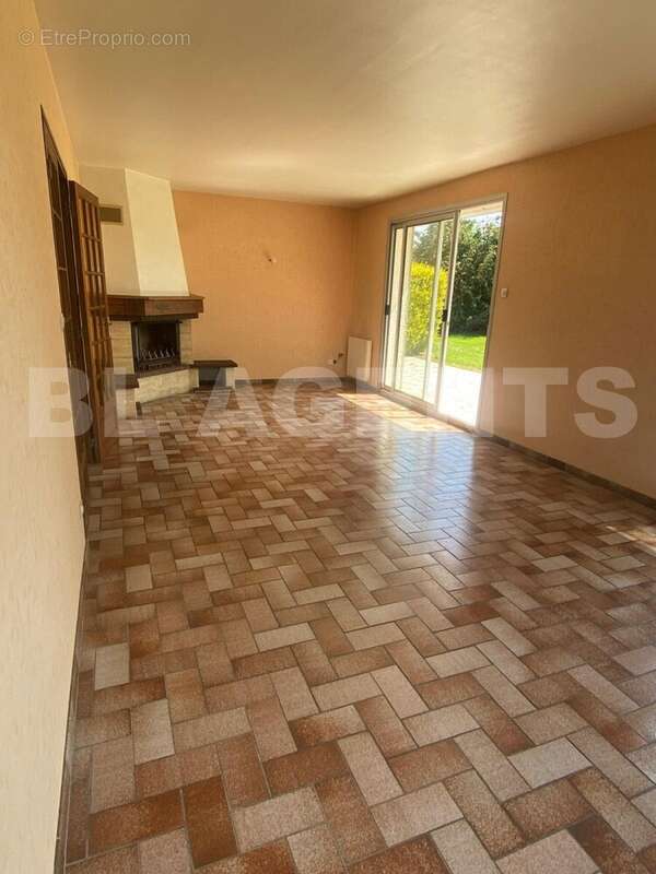 WhatsApp Image 2025-05-19 à 18 - Maison à AVREMESNIL