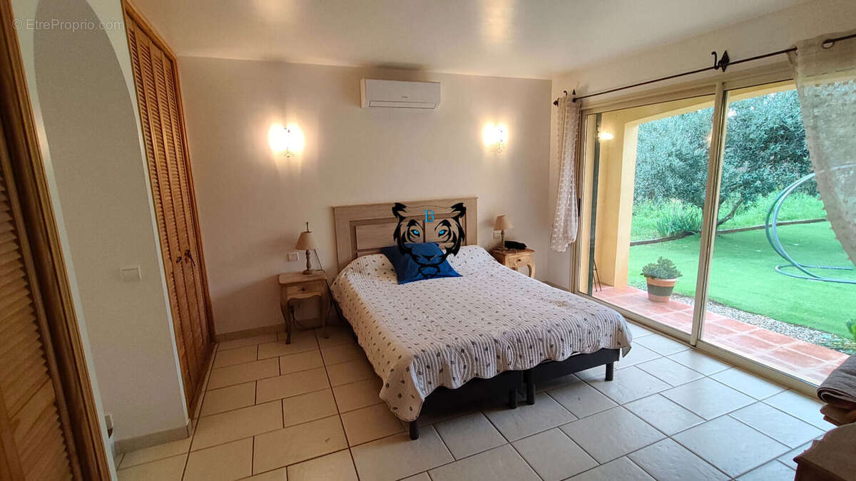 Maison à LA MOTTE