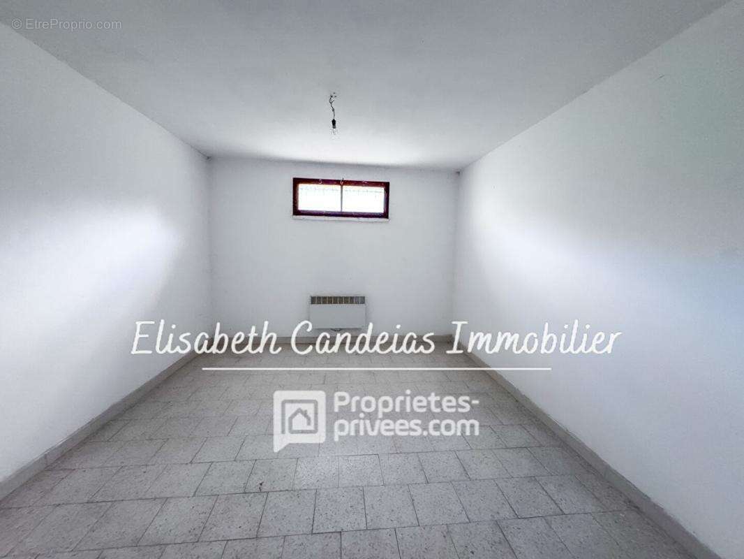 Grande maison de 173 m² avec vue Pyrénées et fort potentiel - photo 7