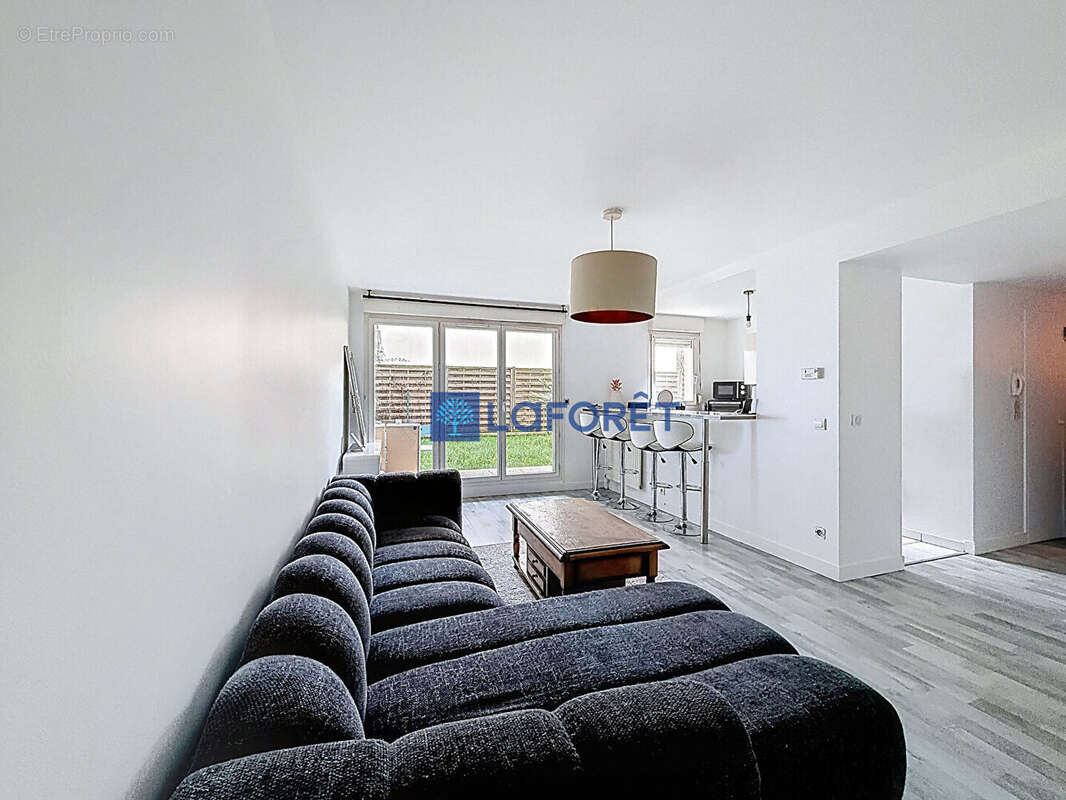 Appartement à CHILLY-MAZARIN