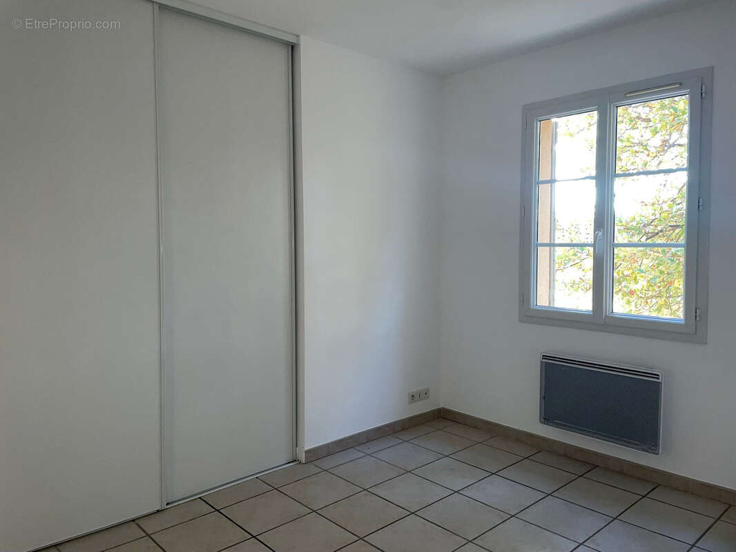 Maison à MERINDOL-LES-OLIVIERS