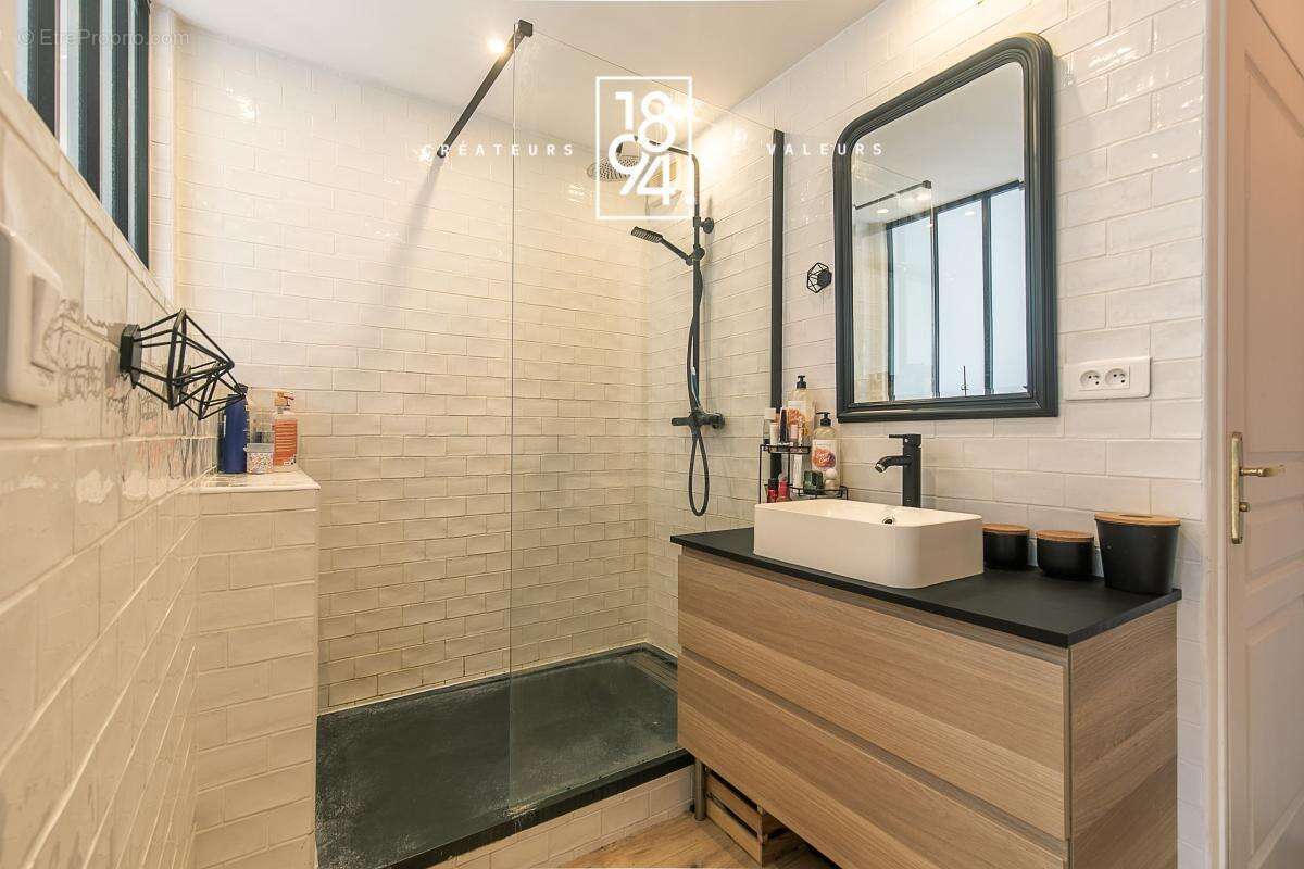 Appartement à PELISSANNE