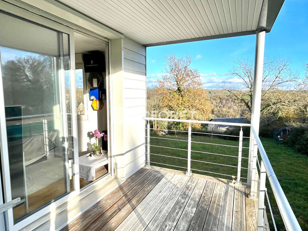 Maison à SAUVETERRE-DE-ROUERGUE