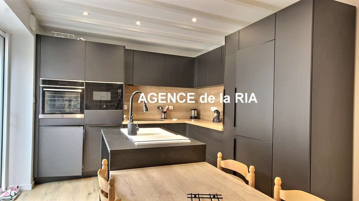 MAISON DE CHARME -  2 CHAMBRES - à deux pas du Port et au calme - photo 4