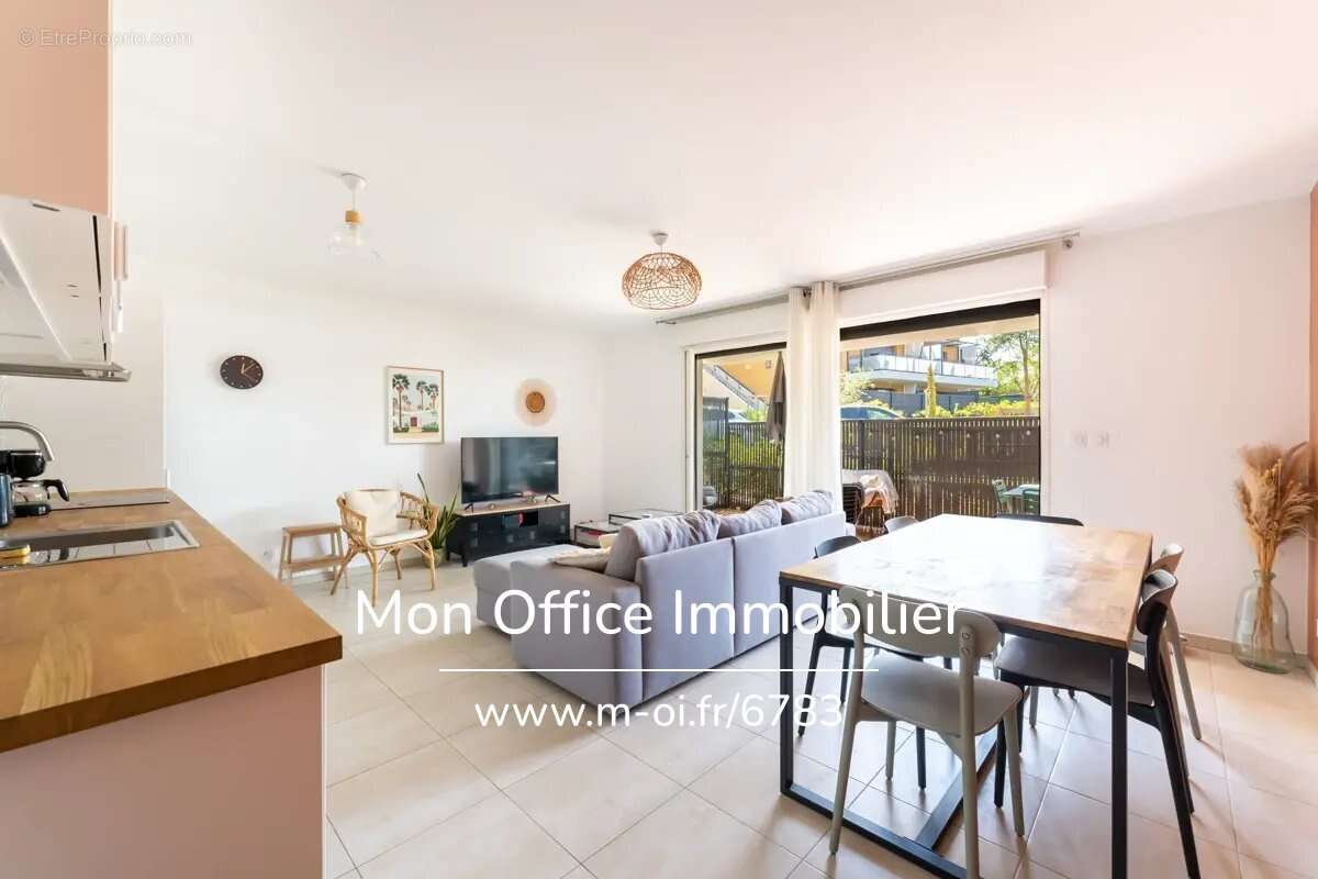 Appartement à EGUILLES
