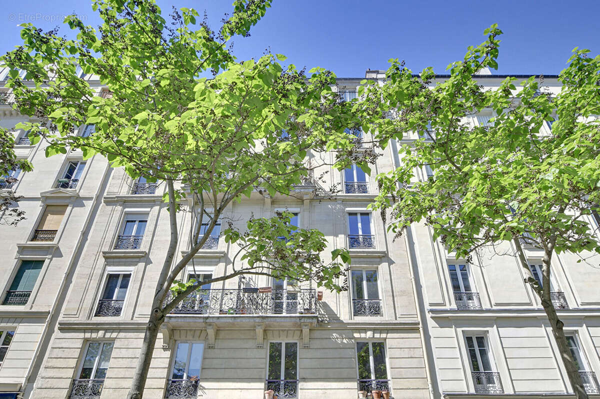 Appartement à PARIS-19E