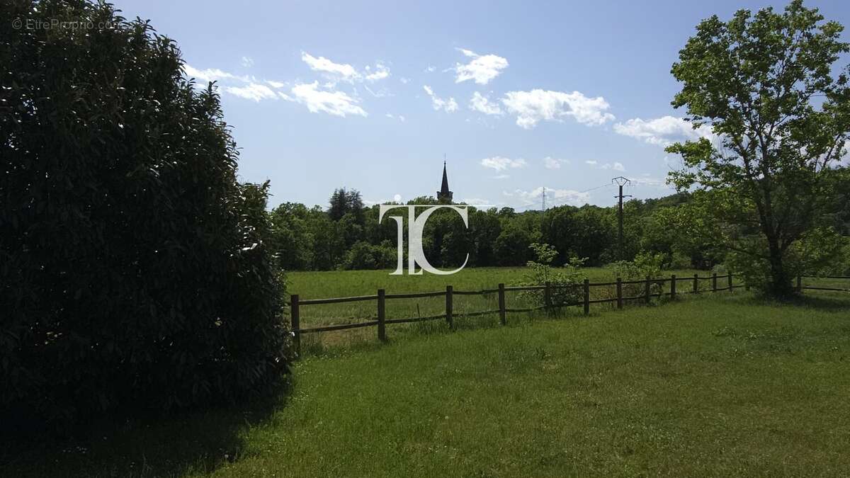 Maison à BERRIAS-ET-CASTELJAU