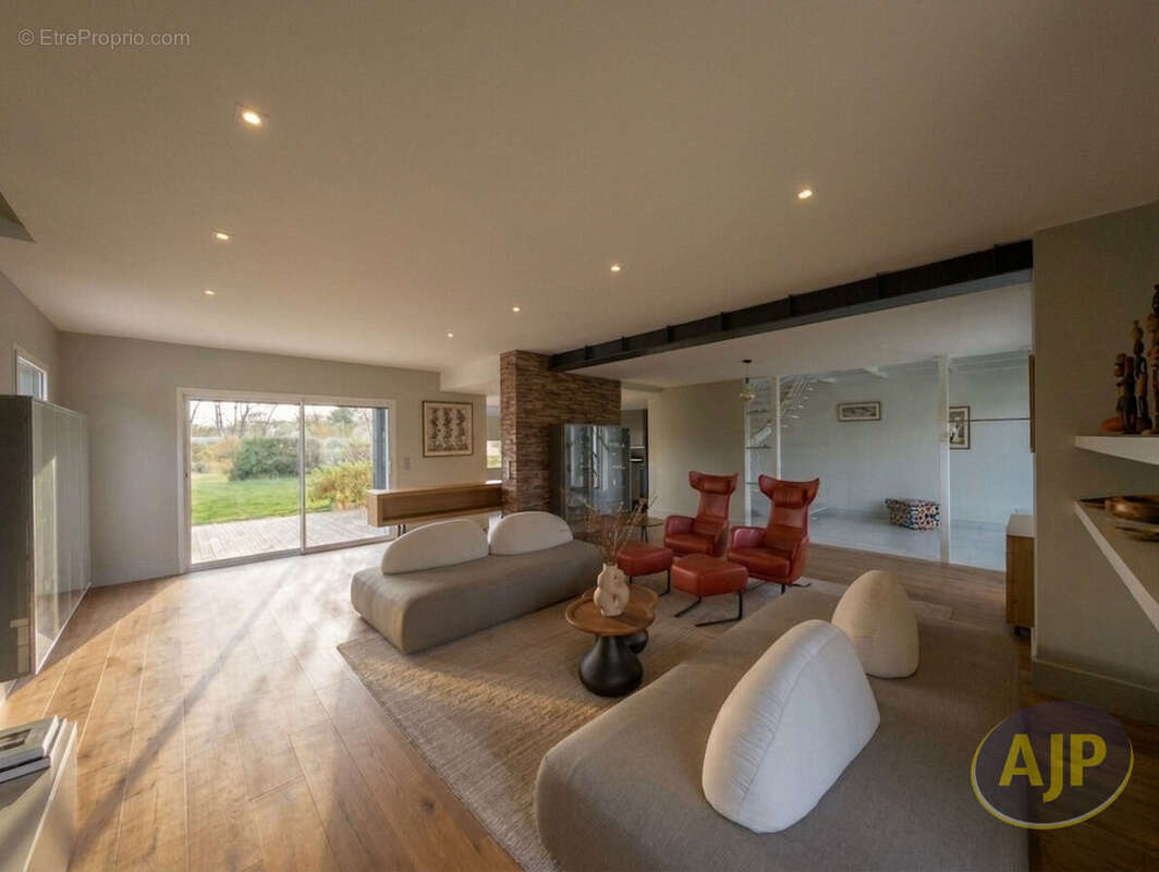LEGÉ- Villa avec piscine intérieure ! - photo 8