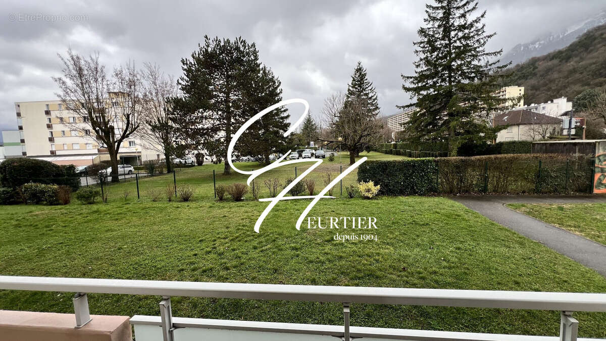 Appartement à SEYSSINET-PARISET