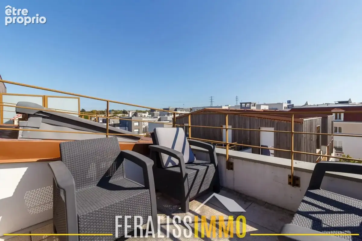 Superbe duplex, 3 chambres, 3 exterieurs ! - photo 18