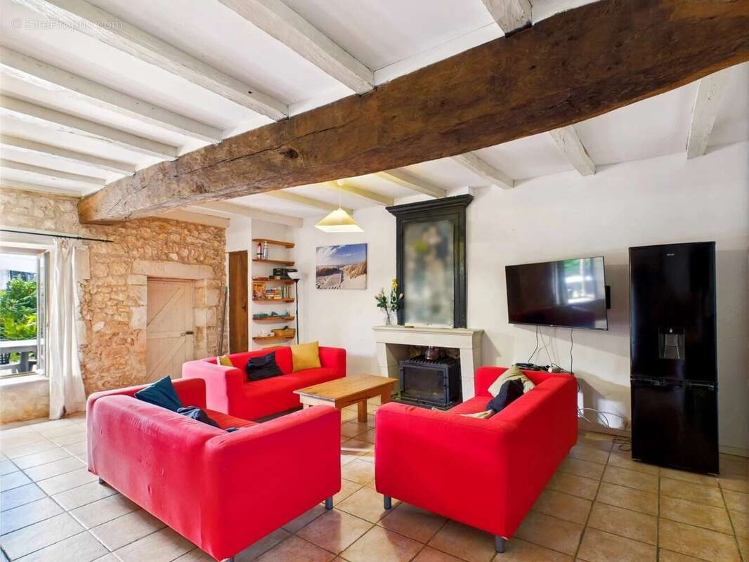 Maison à SAINT-JUST-LUZAC