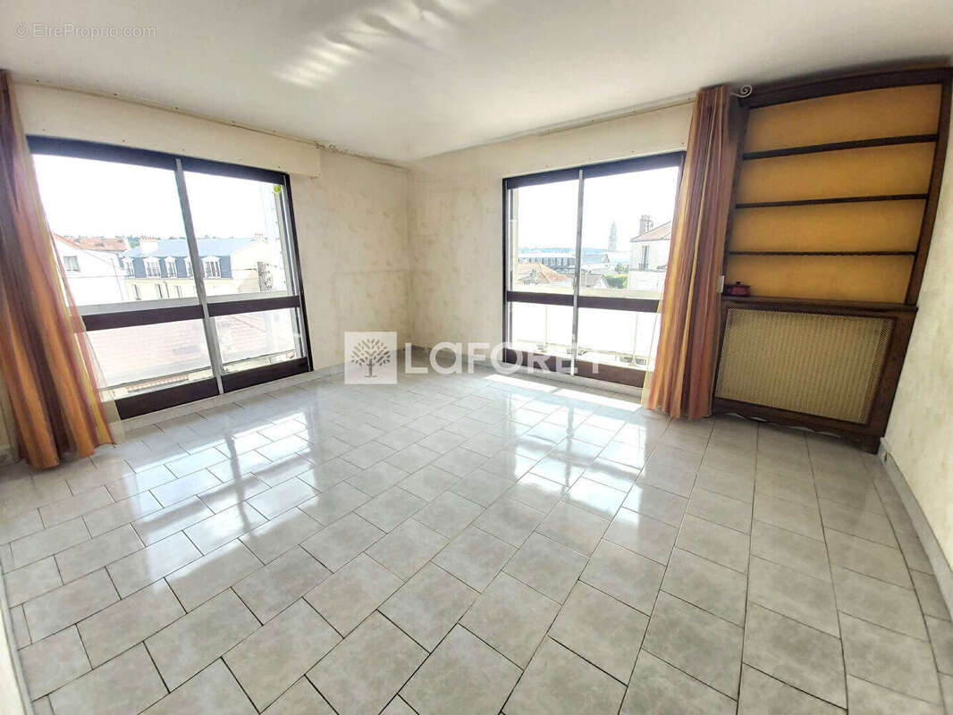 Appartement à VILLEMOMBLE