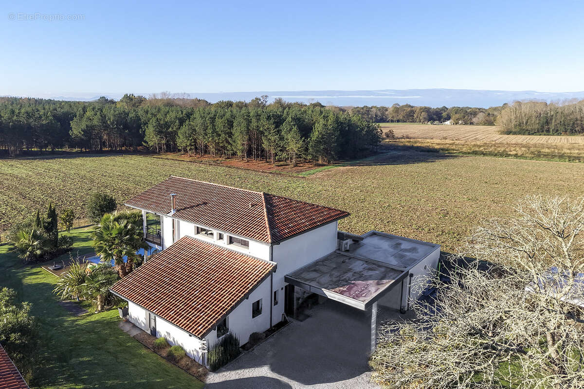 Maison à SAUBRIGUES