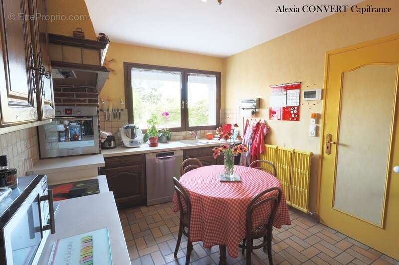 Maison à MONTREVEL-EN-BRESSE