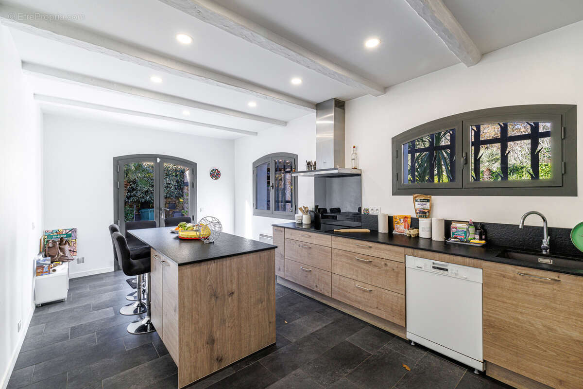 Maison à LA COLLE-SUR-LOUP