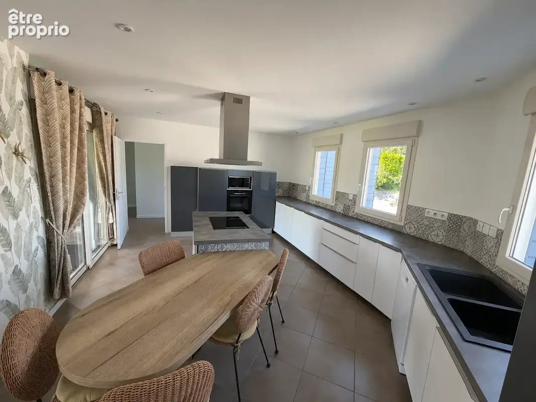 Lot de deux maisons sur Auvers le Hamon de 260m2 - photo 6
