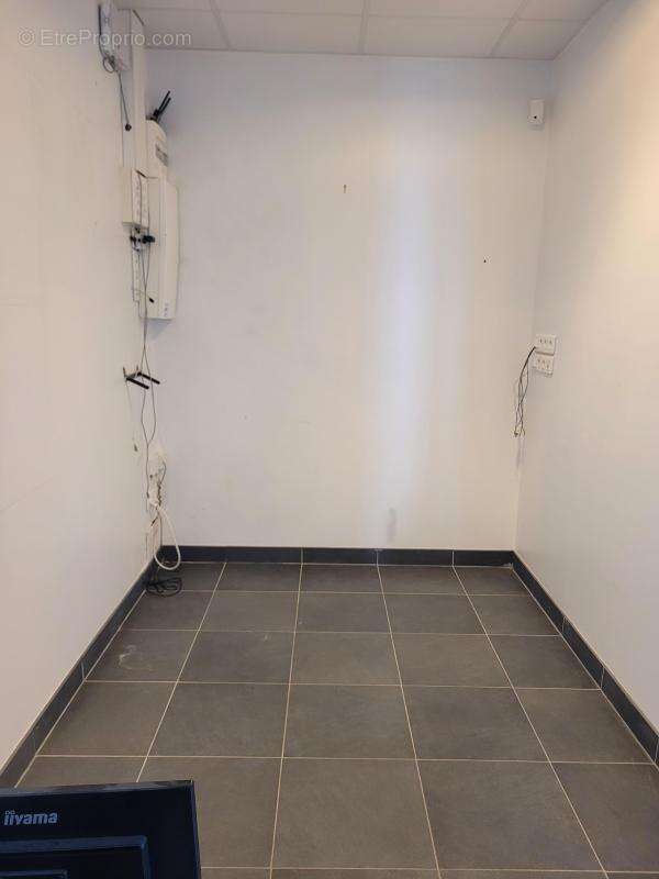 Commerce à CHEMILLE