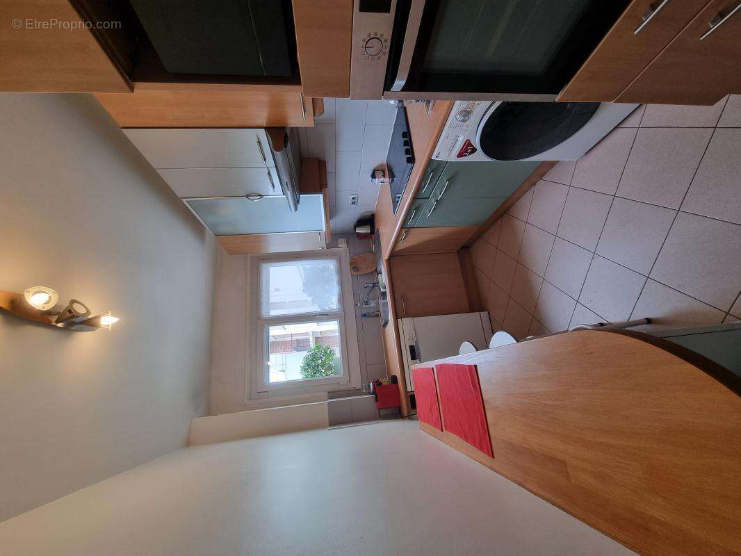 Appartement à LEVALLOIS-PERRET