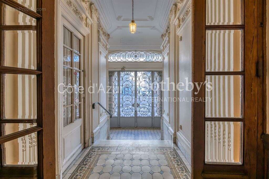Nice Musiciens : Appartement bourgeois rénové avec prestations haut de gamme - photo 7