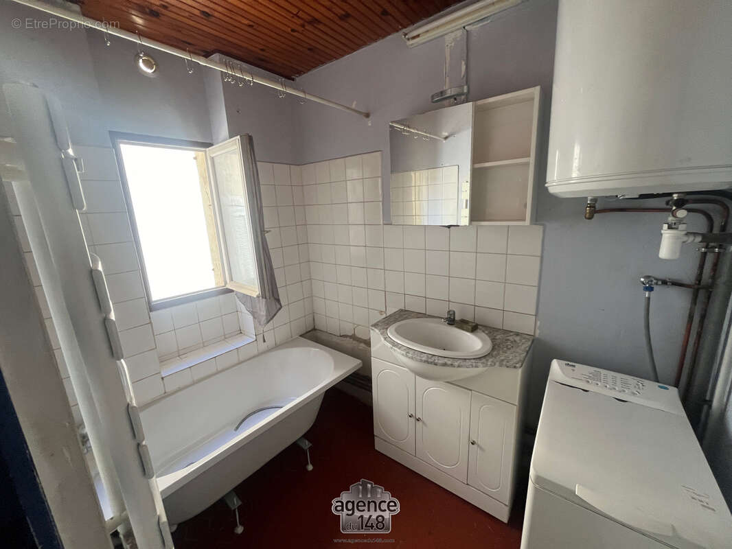Appartement à MARSEILLE-2E