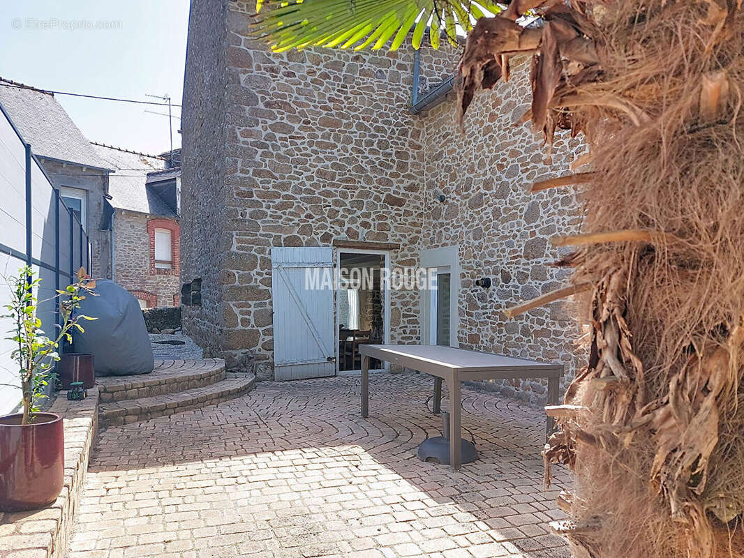 exclusivité Maison Rouge maison en coeur de bourg! - photo 11