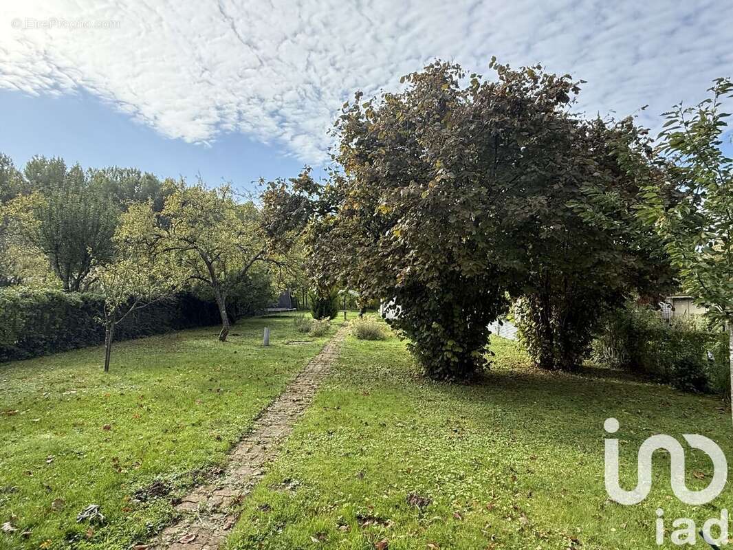 Photo 4 - Terrain à AY