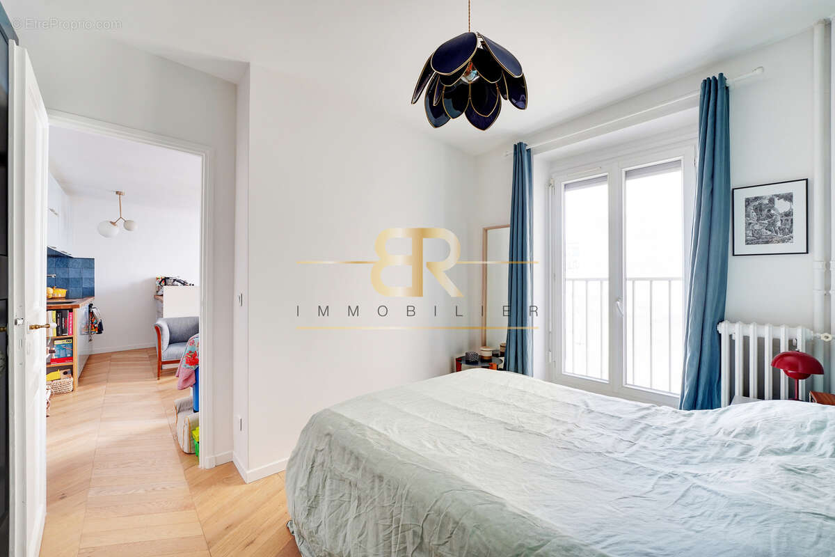 Appartement à PARIS-18E