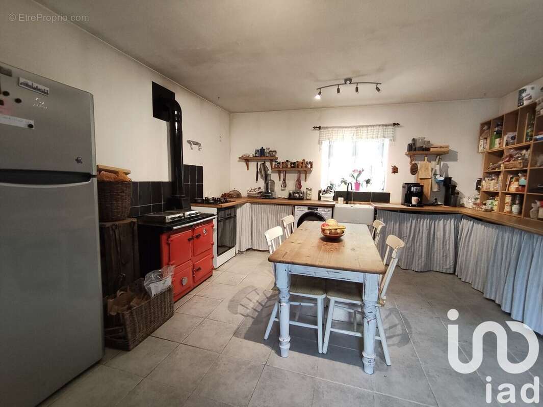 Maison 104 m² à Pont-Melvez  - photo 4