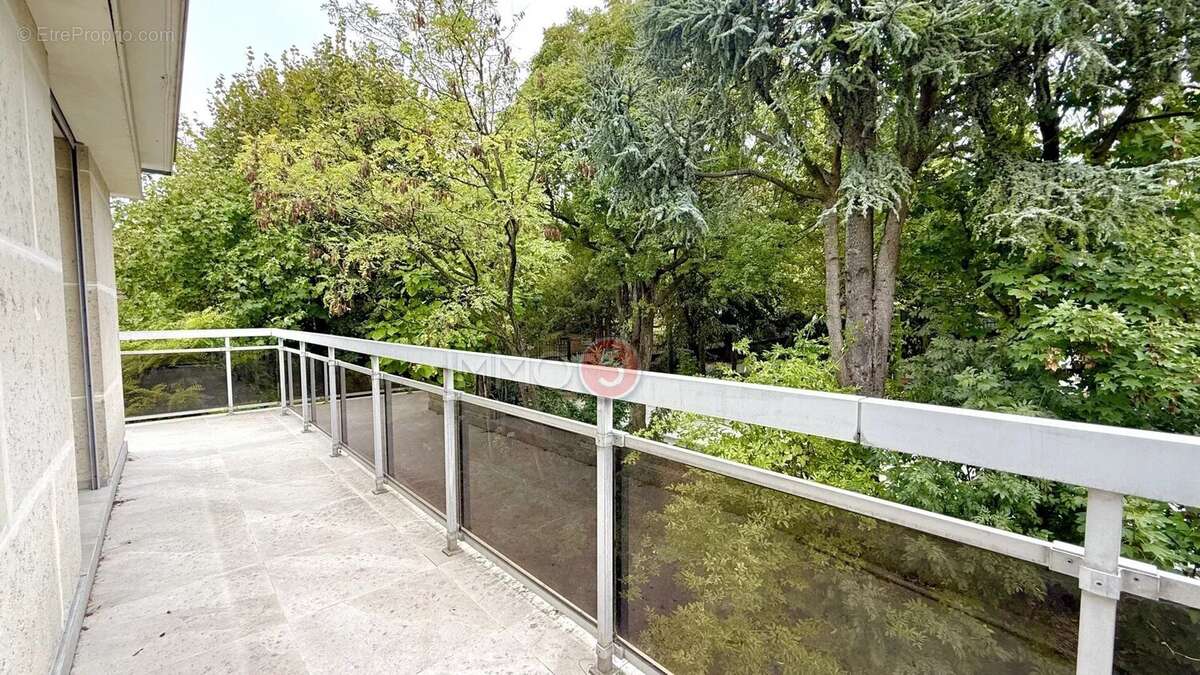 Appartement à LE RAINCY