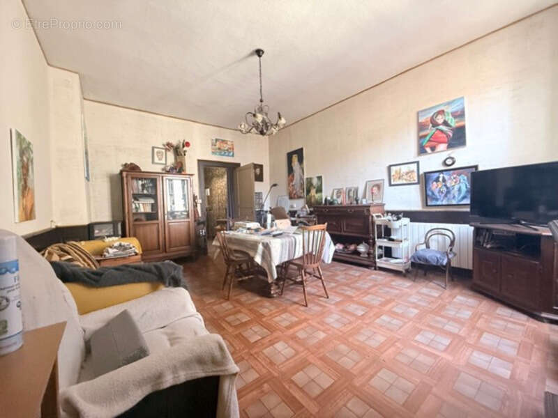 Appartement à TRIE-SUR-BAISE