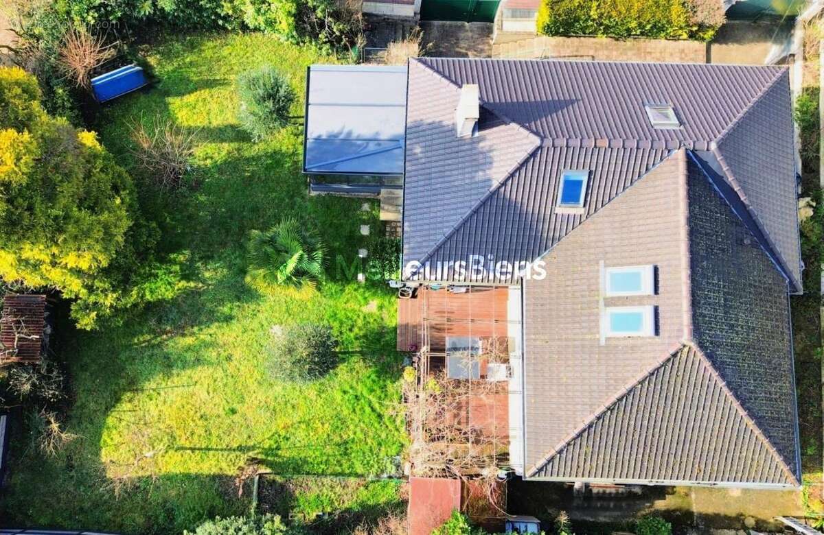 Maison à L&#039;ETANG-LA-VILLE