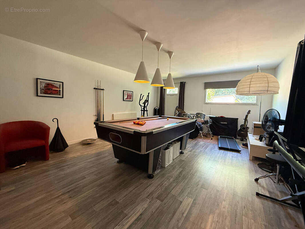 Maison à LE RELECQ-KERHUON