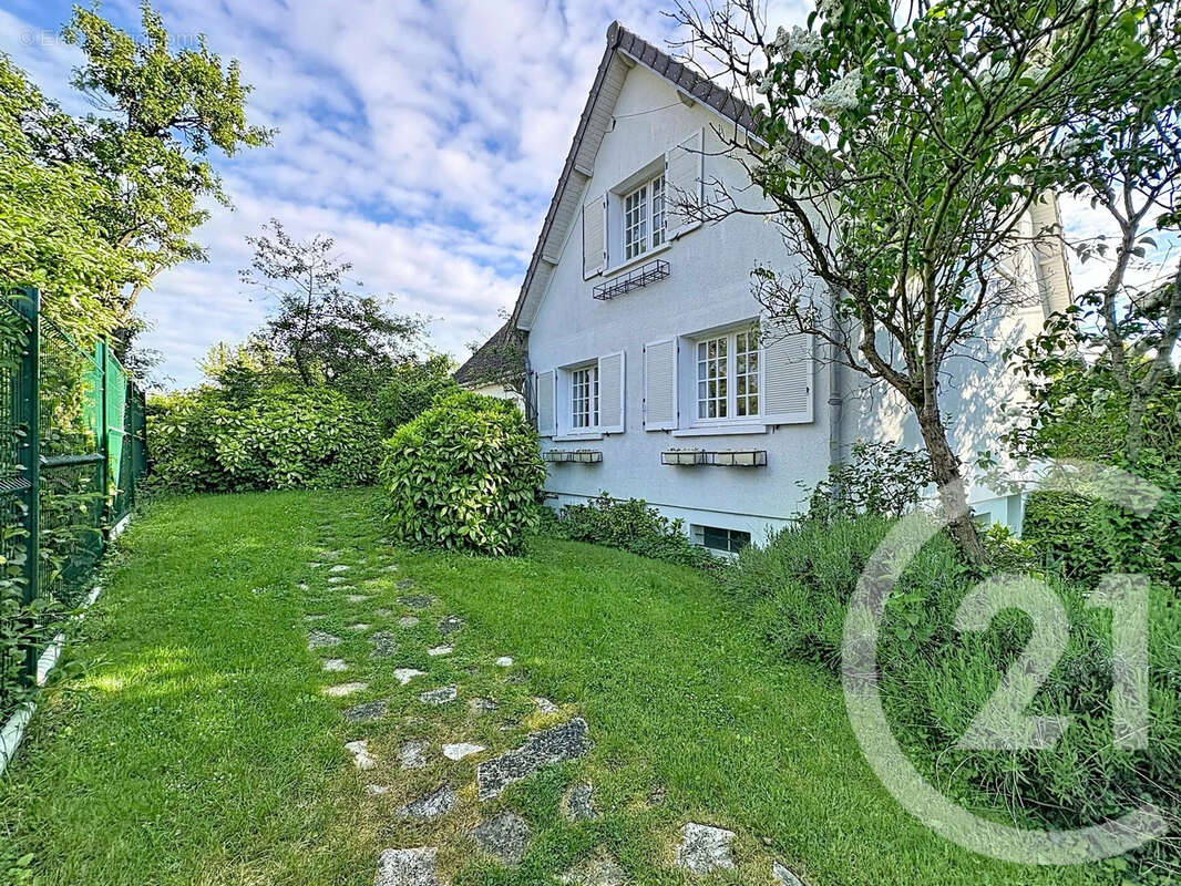 Maison 111 m² à Saint-Andre-Les-Vergers  - photo 15