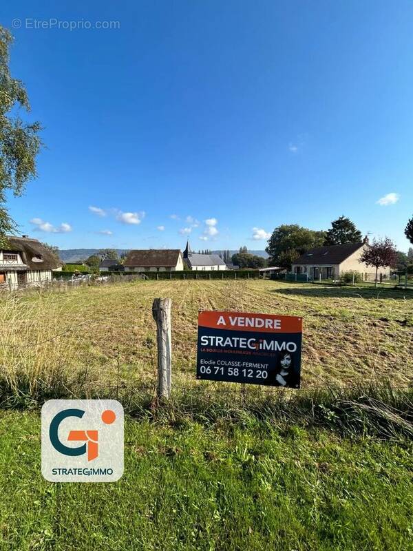 Terrain à ANNEVILLE-AMBOURVILLE