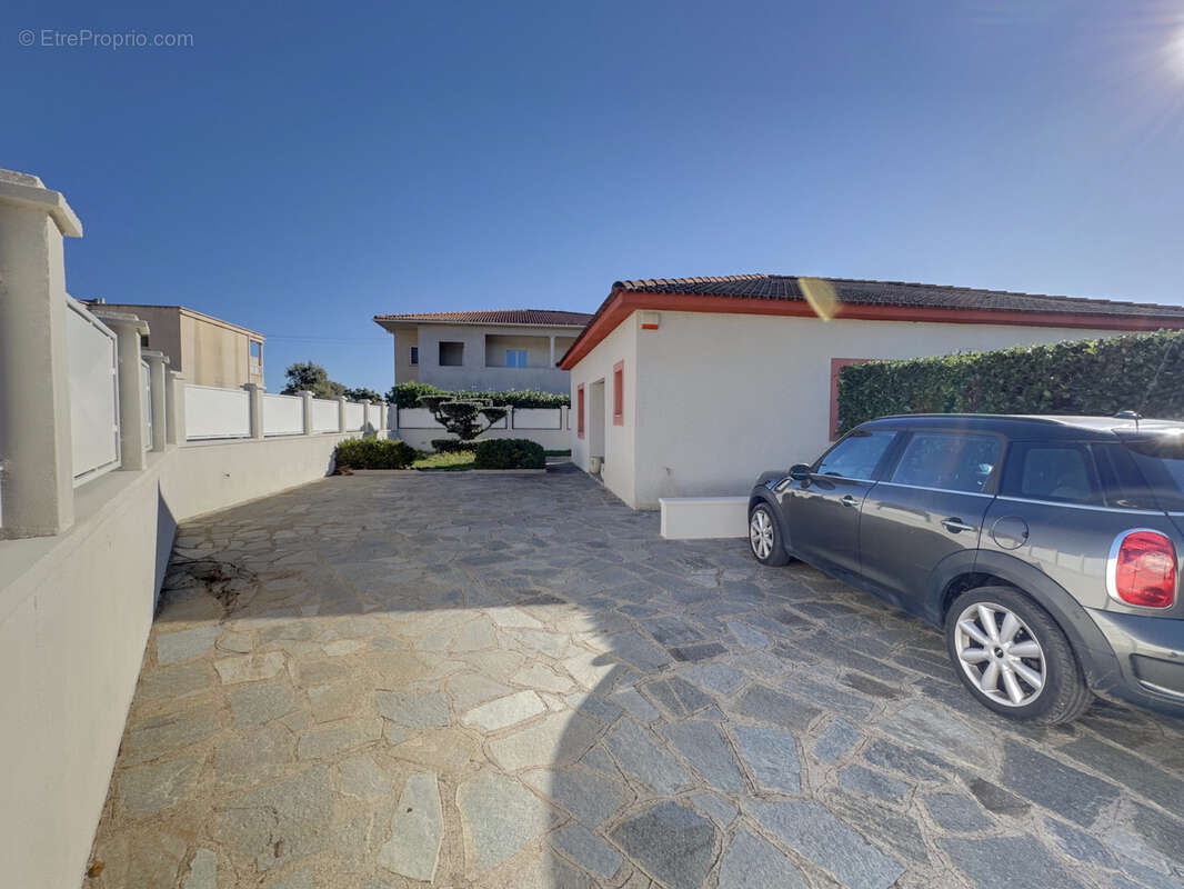 Maison à CERVIONE