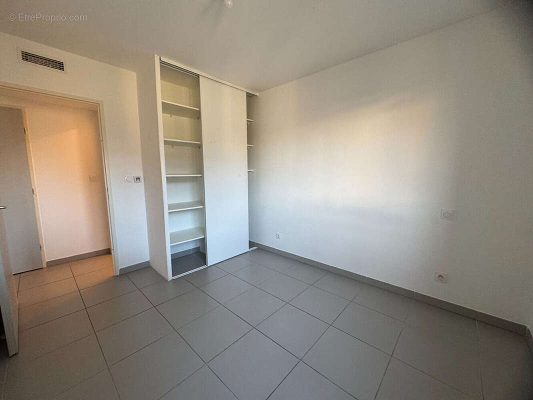 Appartement à PORT-DE-BOUC