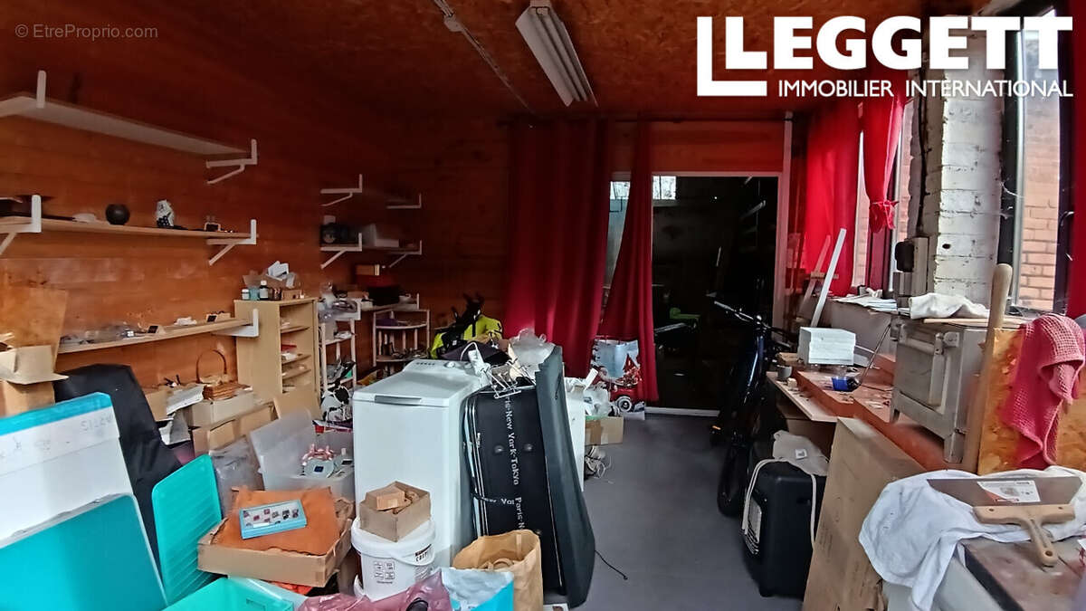 Maison à CHAILLAC-SUR-VIENNE