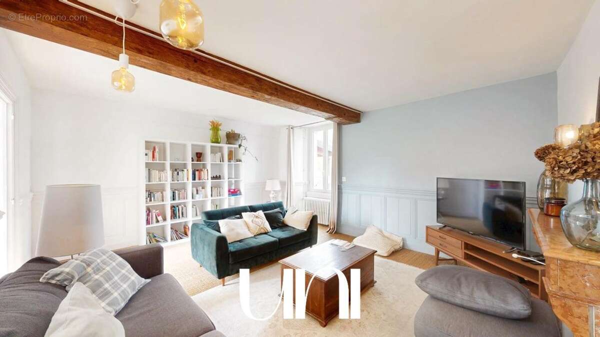 Maison à MEZIDON-CANON