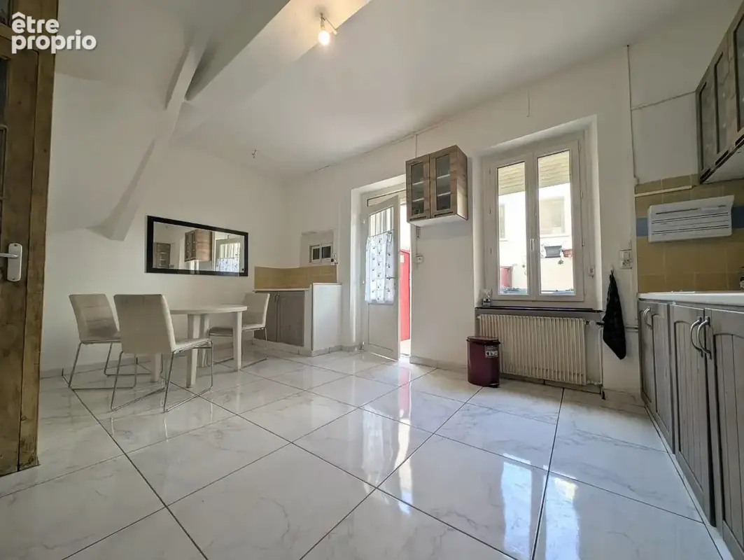 Maison traversante à Lézignan Corbières avec cour - photo 2
