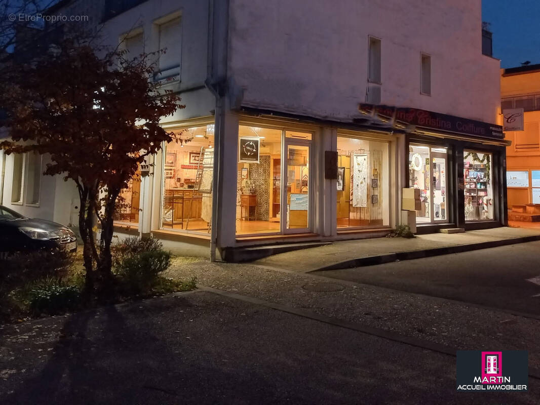 Commerce à LEGUEVIN