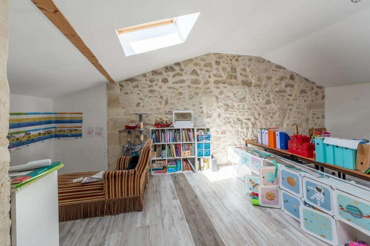 Maison à SAINT-ANDRE-DE-CUBZAC