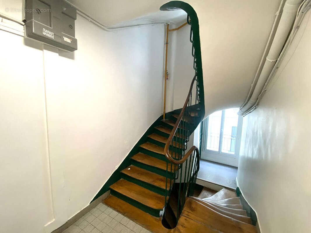 Appartement à PARIS-18E